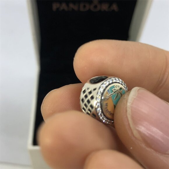 ✨🔥Pandora St. Maarten the Friendly Island Exclusive Charm - Picture 3 of 6